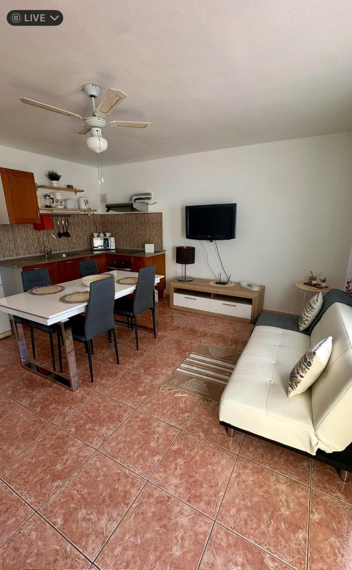 Apartamento La Dehesa Uga Luaran gambar